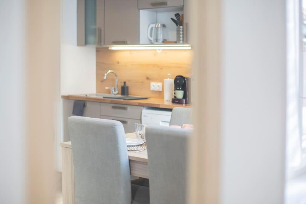 Bel Appartement Lumineux Proche Du Centre-Ville ドゥエー エクステリア 写真