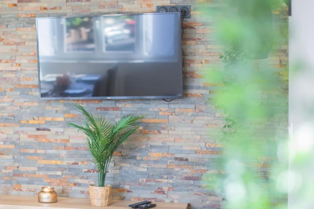 Bel Appartement Lumineux Proche Du Centre-Ville ドゥエー エクステリア 写真