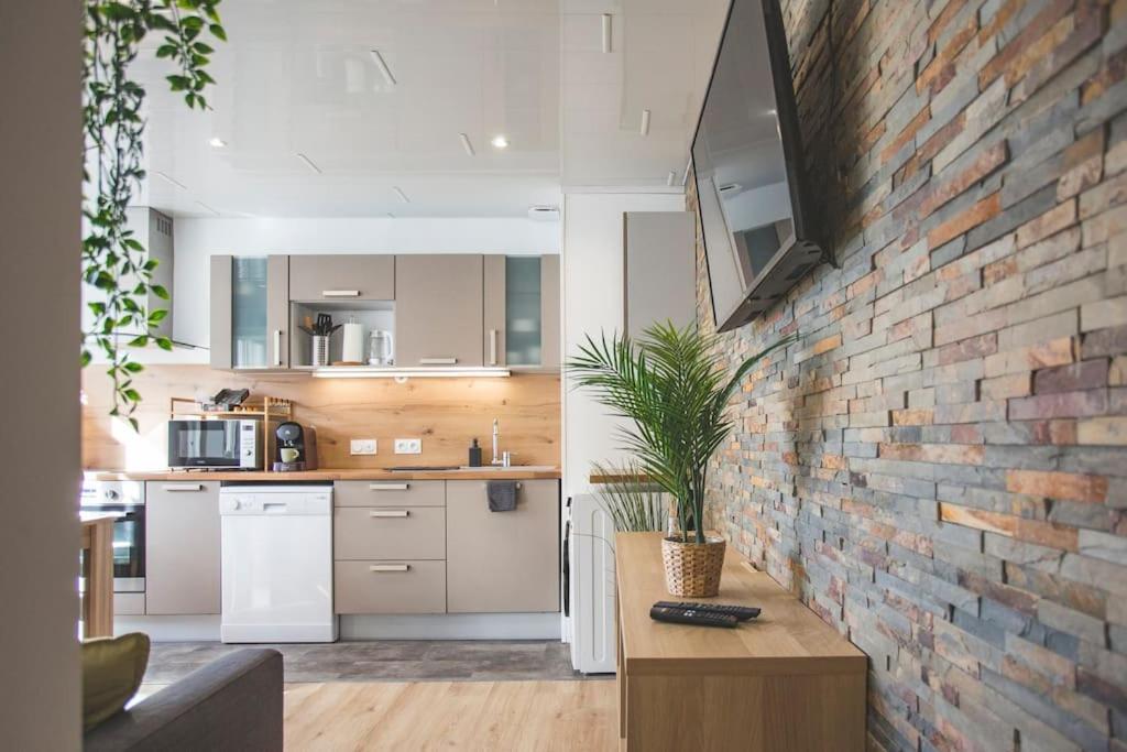 Bel Appartement Lumineux Proche Du Centre-Ville ドゥエー エクステリア 写真
