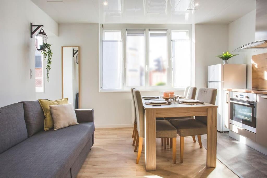 Bel Appartement Lumineux Proche Du Centre-Ville ドゥエー エクステリア 写真